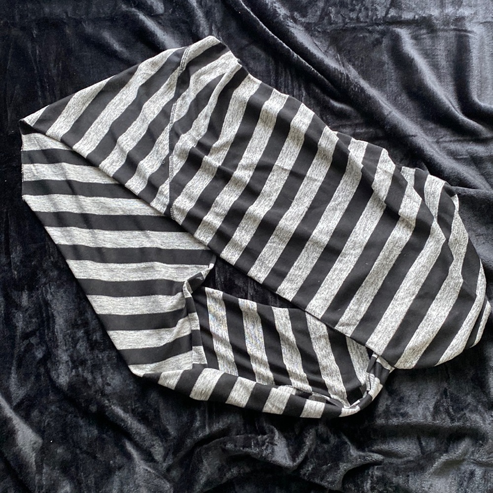 Scarf-wide full cicely style